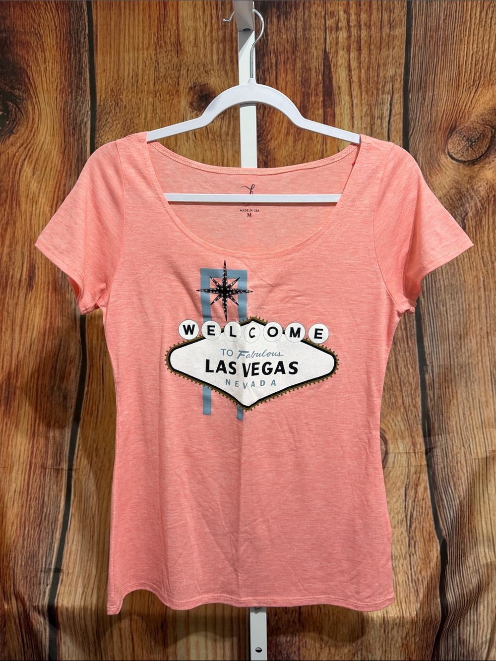 🚨(4/$10) LA Las Vegas Embellished Tee Size M